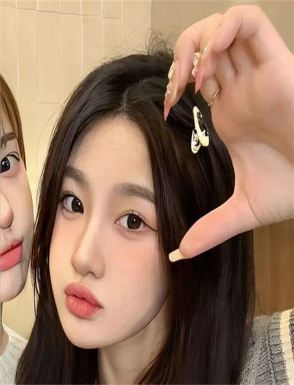 从表演艺术看《爱上AV女优》：的叙事技巧与导演风格 感受人物塑造的匠心